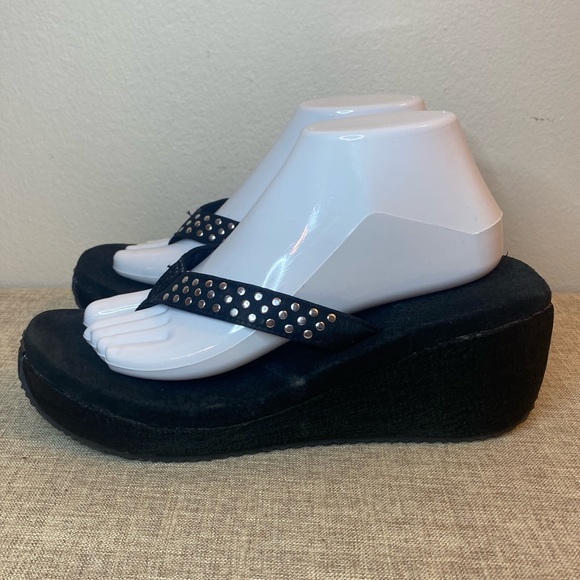 Volatile Platform Sandals